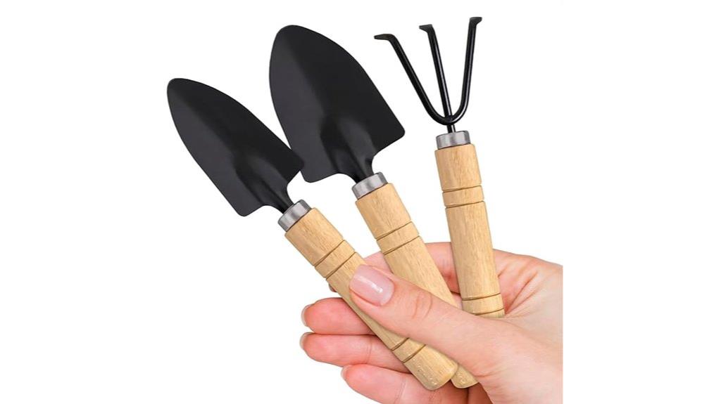 small indoor gardening tools