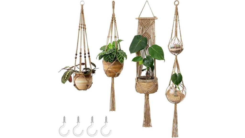 set of four hangers