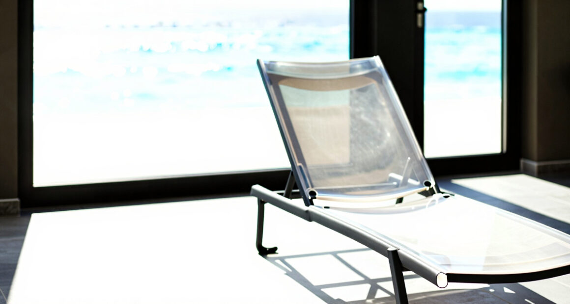 4 Best Luxury Pool Lounge Chair in 2026